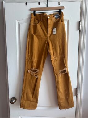 Express Straight-Leg Distressed Jeans in Mustard